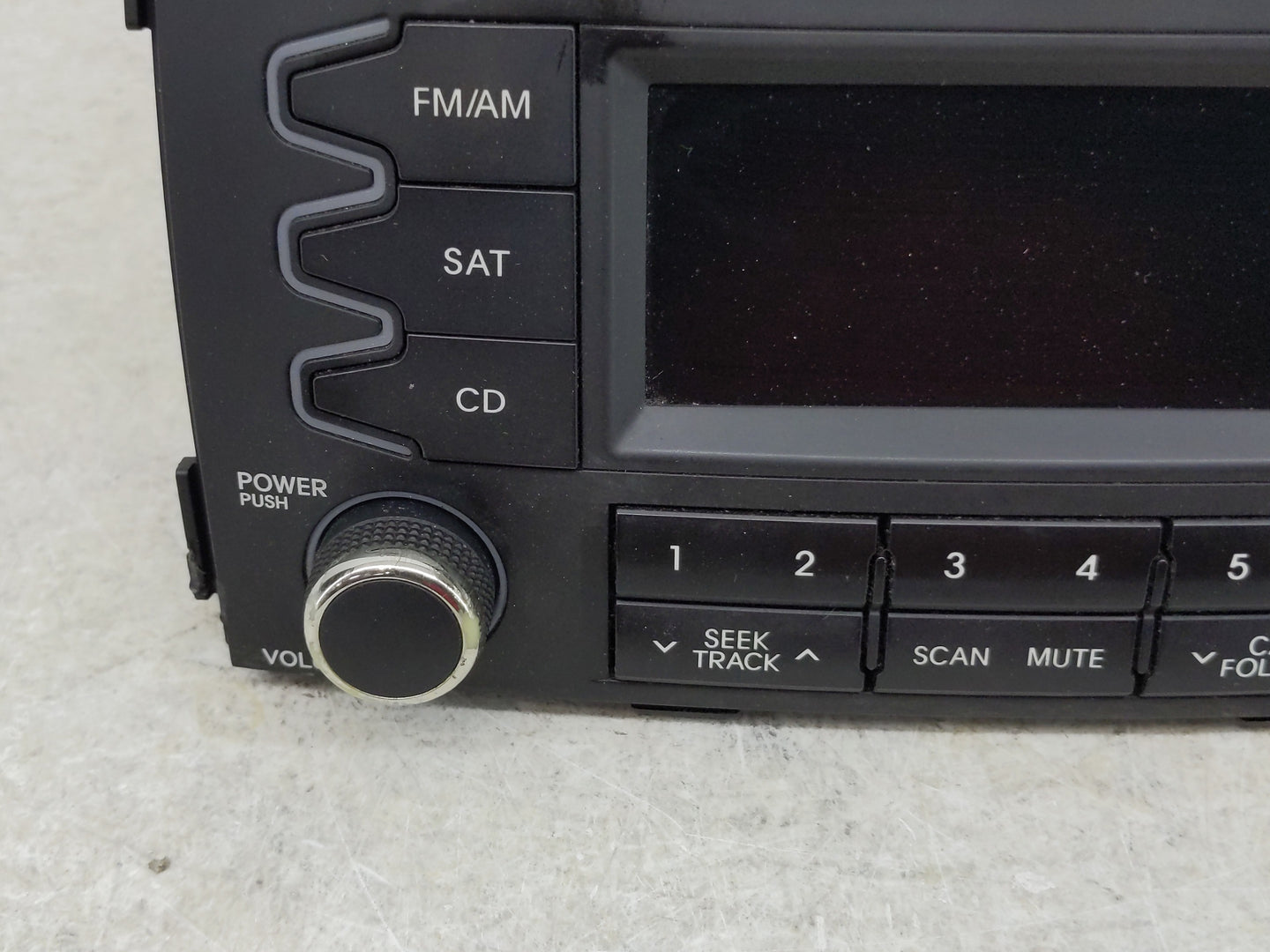 2011-2013 Kia Sorento Radio AM FM Cd Player Receiver Replacement P/N:96140-1U201CA Fits Fits 2011 2012 2013 OEM Used Auto Pa