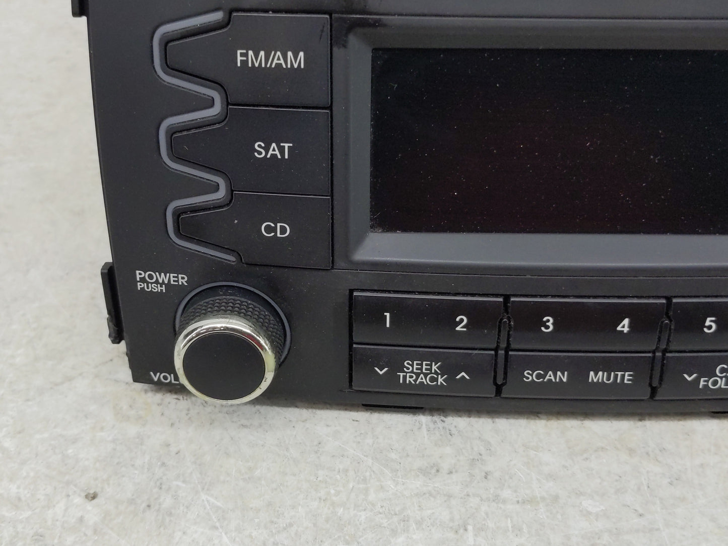 2011-2013 Kia Sorento Radio AM FM Cd Player Receiver Replacement P/N:96140-1U201CA Fits Fits 2011 2012 2013 OEM Used Auto Pa