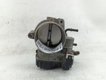 2011-2013 Kia Sorento Throttle Body P/N:351003C700 Fits Fits 2010 2011 2012 2013 2014 OEM Used Auto Parts - Oemusedautoparts