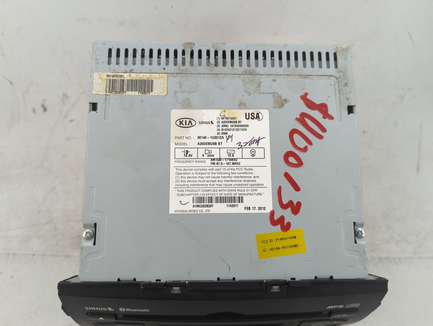 2011-2013 Kia Sorento Radio AM FM Cd Player Receiver Replacement P/N:96140-1U201CA Fits Fits 2011 2012 2013 OEM Used Auto Pa