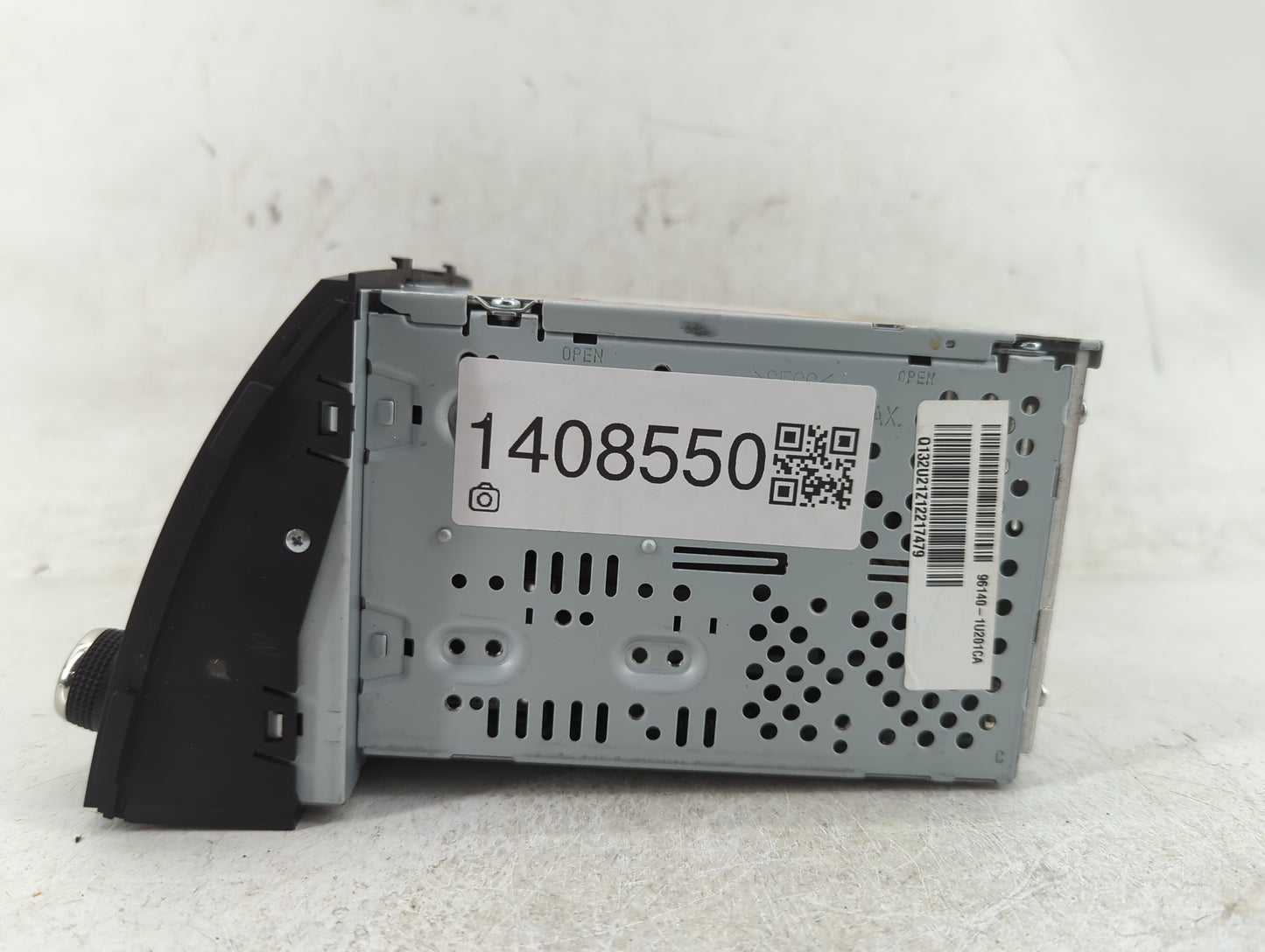 2011-2013 Kia Sorento Radio AM FM Cd Player Receiver Replacement P/N:96140-1U201CA Fits Fits 2011 2012 2013 OEM Used Auto Pa
