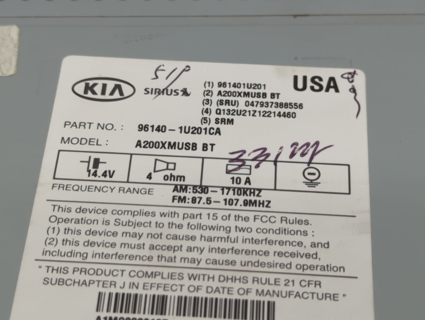 2012-2013 Kia Sorento Radio AM FM Cd Player Receiver Replacement P/N:96140-1U201CA Fits Fits 2012 2013 OEM Used Auto Parts -
