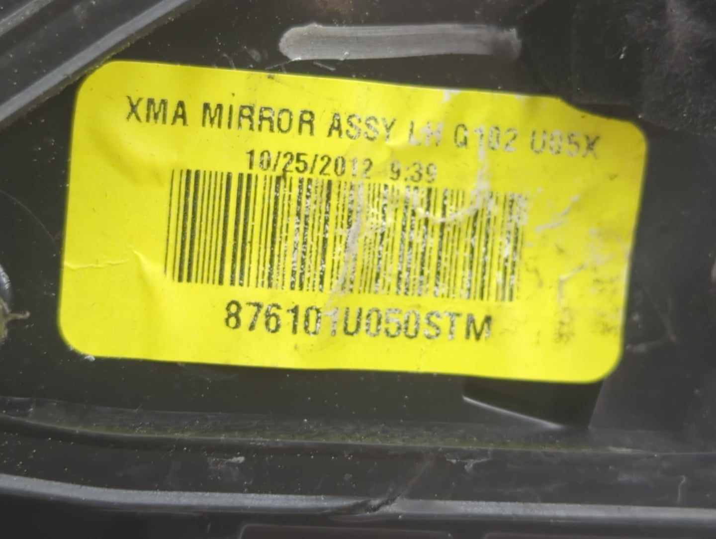 2011-2015 Kia Sorento Driver Side View Mirror - Left Door Mirror OEM Used - Oemusedautoparts1.com