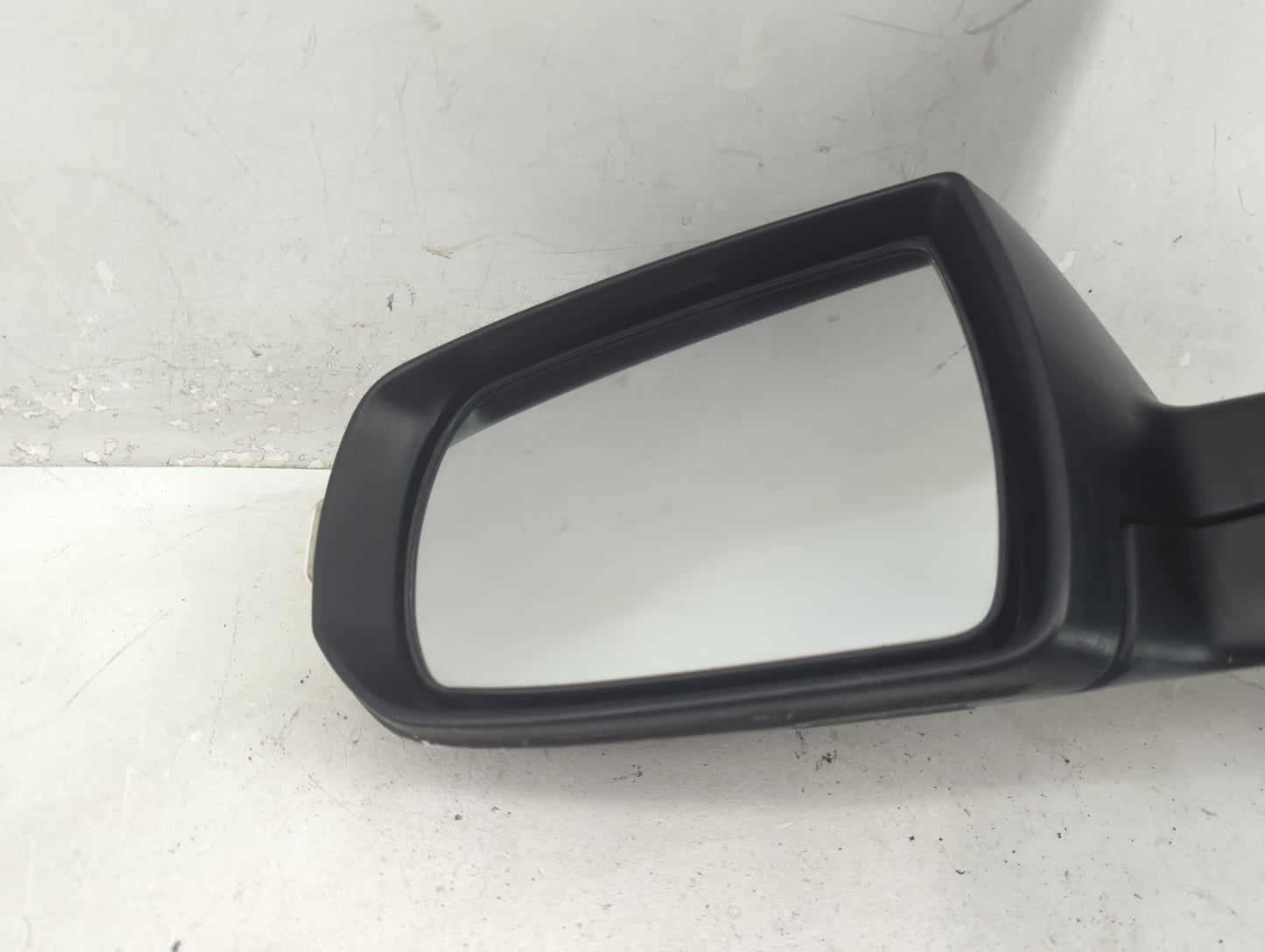 2011-2015 Kia Sorento Driver Side View Mirror - Left Door Mirror OEM Used - Oemusedautoparts1.com