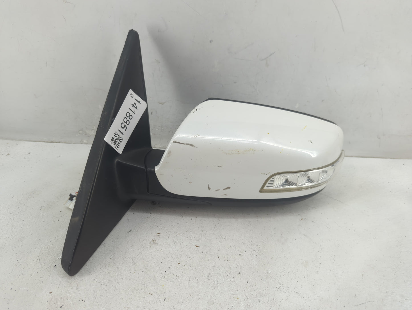 2011-2015 Kia Sorento Driver Side View Mirror - Left Door Mirror OEM Used - Oemusedautoparts1.com