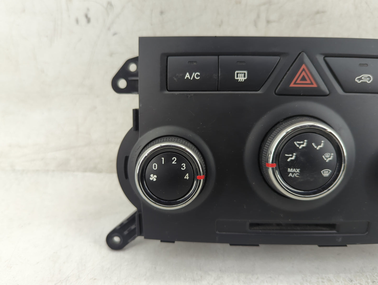 2011-2013 Kia Sorento Climate Control Module Temperature AC/Heater Replacement P/N:97250-1U450 97250-1U255 Fits OEM Used Aut