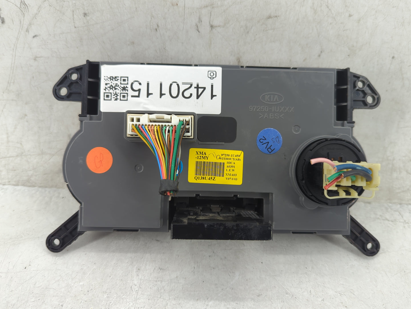 2011-2013 Kia Sorento Climate Control Module Temperature AC/Heater Replacement P/N:97250-1U450 97250-1U255 Fits OEM Used Aut