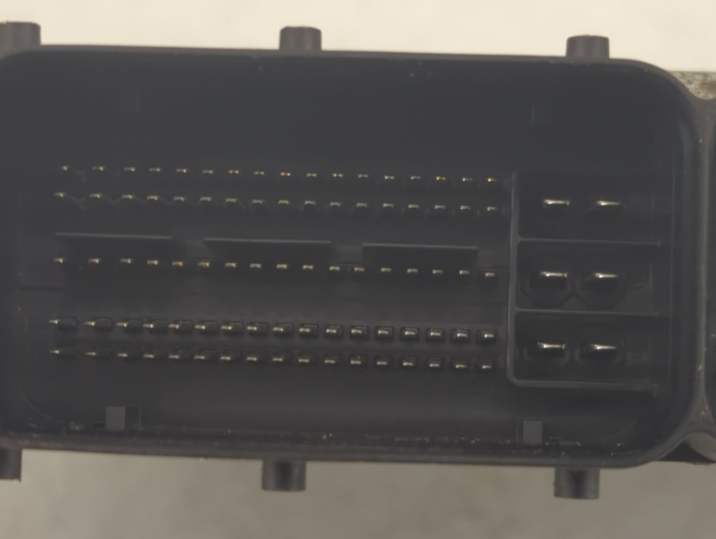 2012-2013 Kia Sorento PCM Engine Control Computer ECU ECM PCU OEM P/N:39103-2G761 39113-2G761, 5WY4V30D Fits Fits 2012 2013 