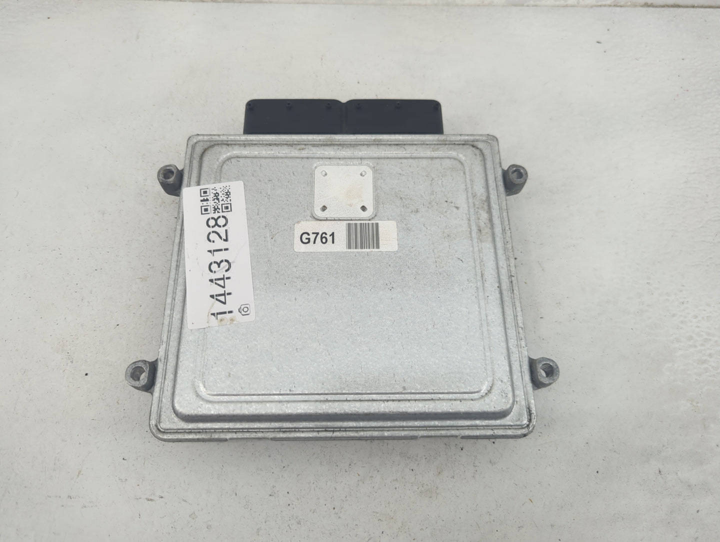 2012-2013 Kia Sorento PCM Engine Control Computer ECU ECM PCU OEM P/N:39103-2G761 39113-2G761, 5WY4V30D Fits Fits 2012 2013 
