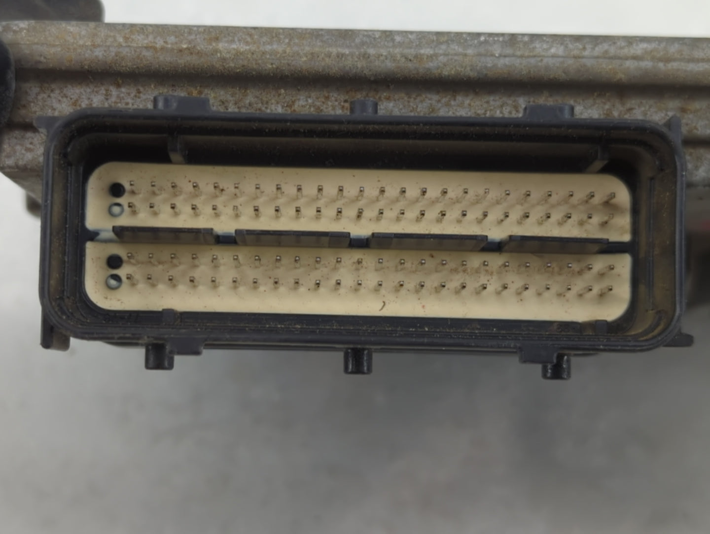 2011-2013 Kia Sorento PCM Engine Control Computer ECU ECM PCU OEM P/N:39108-3C012 28353397 Fits Fits 2011 2012 2013 OEM Used