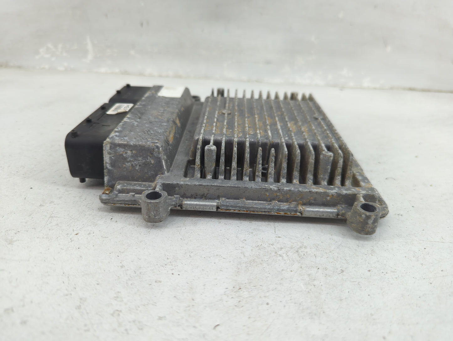 2011-2013 Kia Sorento PCM Engine Control Computer ECU ECM PCU OEM P/N:39133-2G130 39103-2G130, 5WY4A19C Fits Fits 2011 2012 