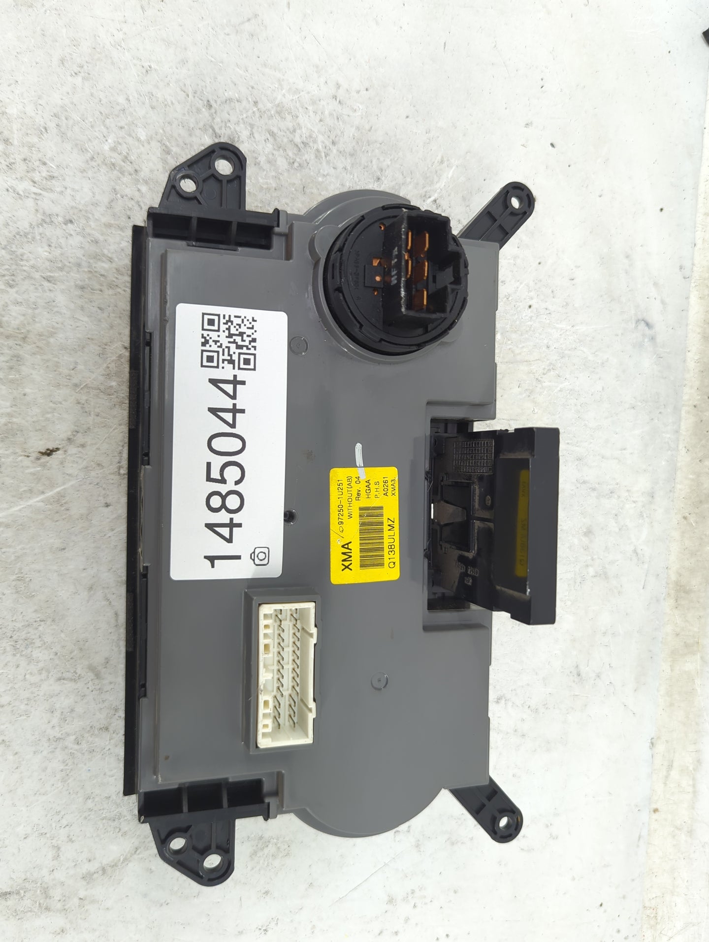 2011-2013 Kia Sorento Climate Control Module Temperature AC/Heater Replacement P/N:97250-1U251 Fits Fits 2011 2012 2013 OEM 