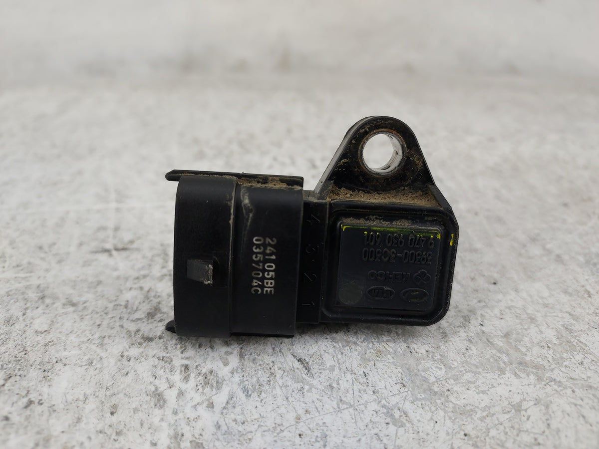 2011-2018 Kia Sorento Mass Air Flow Meter Maf Sensor 1486892 - Oemusedautoparts1.com