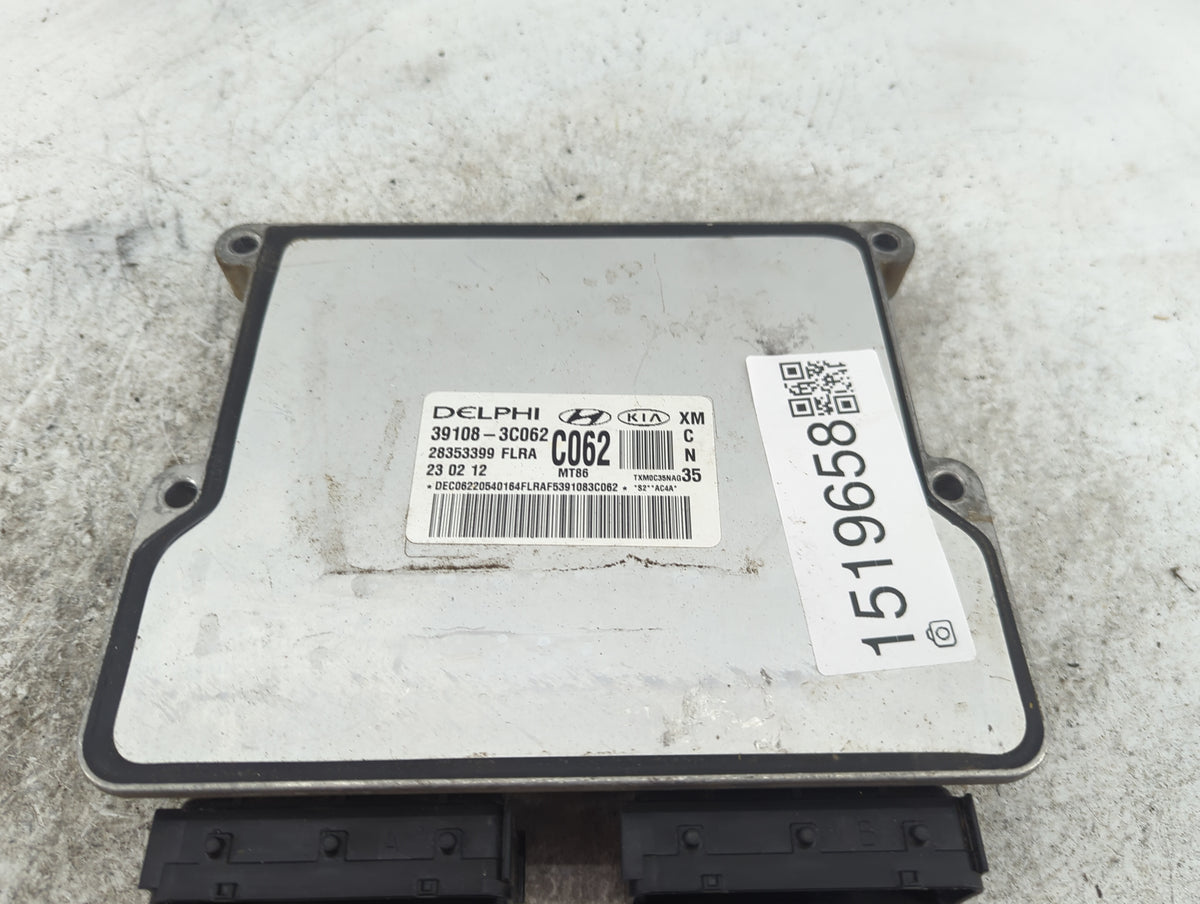 2011-2013 Kia Sorento PCM Engine Control Computer ECU ECM PCU OEM P/N:39108-3C062 28353399 Fits 2011 2012 2013 OEM Used Auto