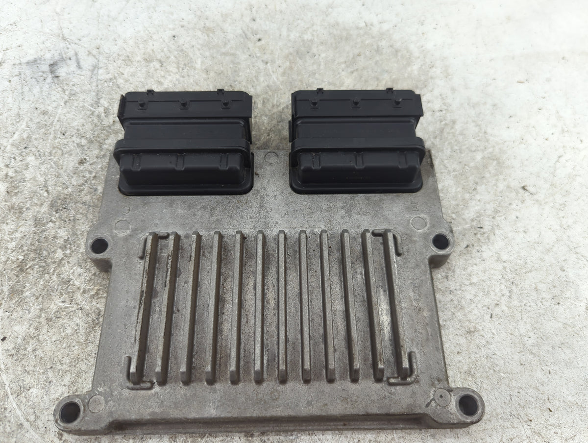 2011-2013 Kia Sorento PCM Engine Control Computer ECU ECM PCU OEM P/N:39108-3C062 28353399 Fits 2011 2012 2013 OEM Used Auto