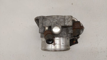 2012-2015 Kia Sorento Throttle Body P/N:35100-2G700 Fits Fits 2011 2012 2013 2014 2015 2016 OEM Used Auto Parts