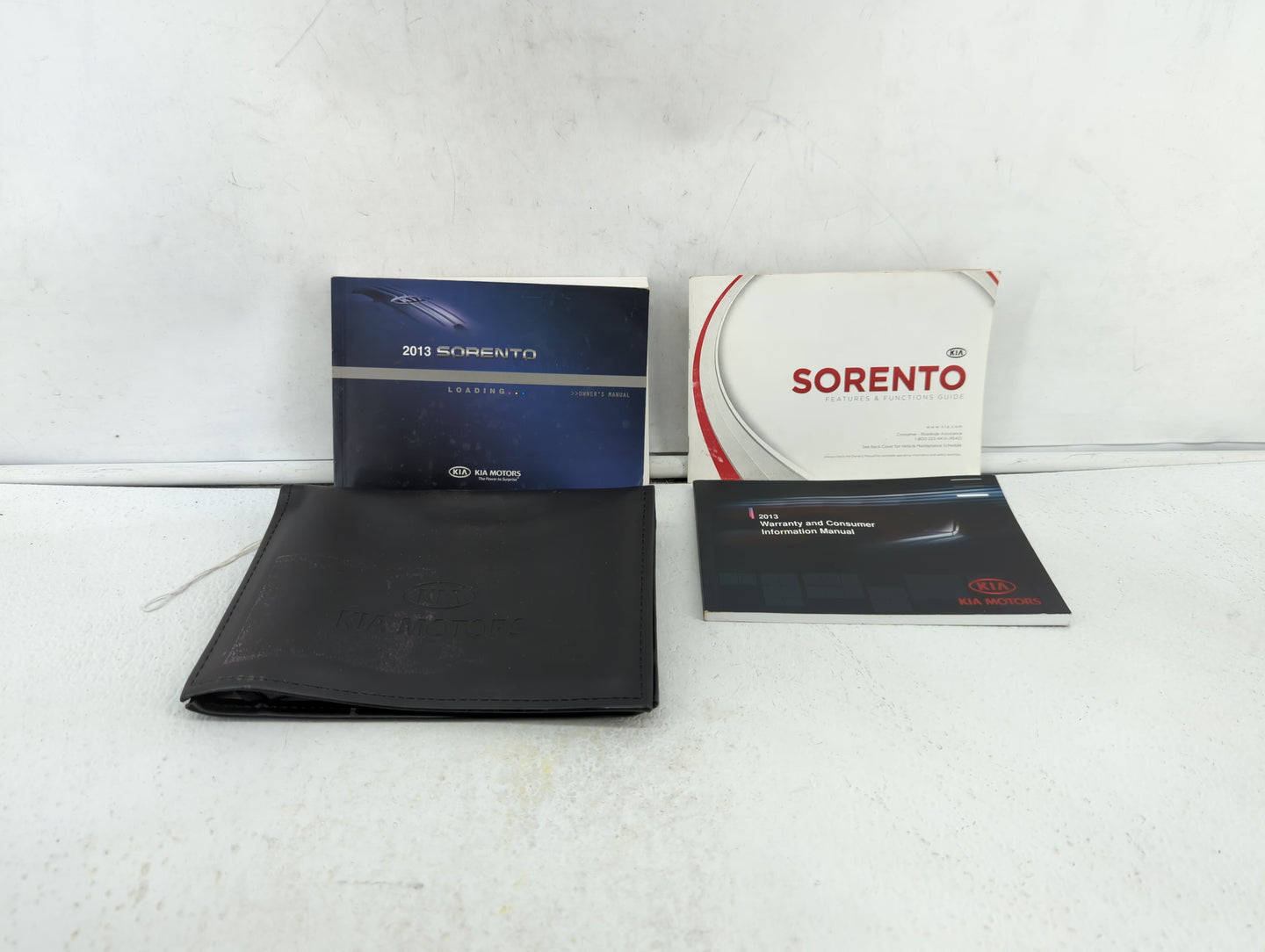 2013 Kia Sorento Owners Manual Book Guide OEM Used Auto Parts - Oemusedautoparts1.com