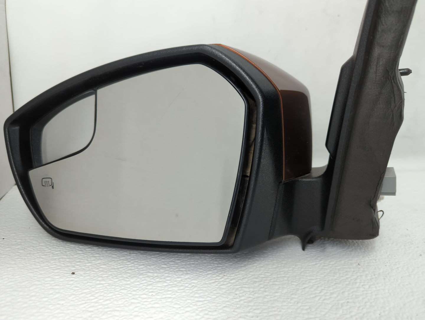 2011-2015 Kia Sorento Driver Side View Mirror - Left Door Mirror OEM Used - Oemusedautoparts1.com