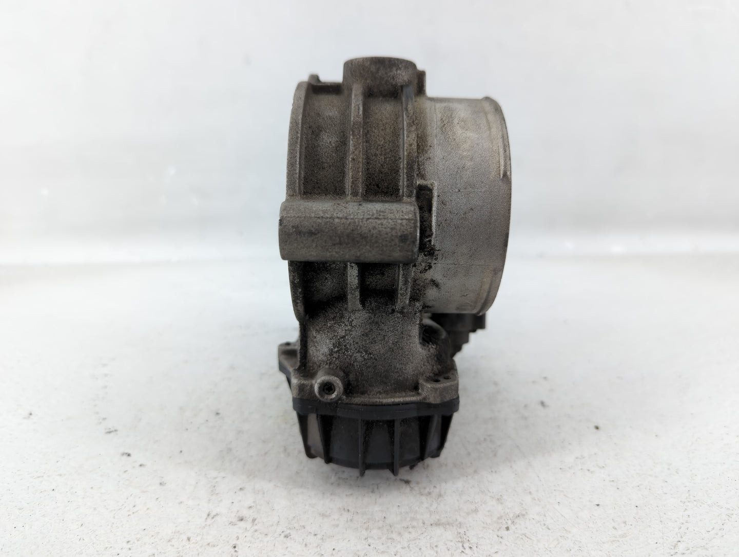2011-2013 Kia Sorento Throttle Body P/N:35100-3C700 28099075 Fits Fits 2010 2011 2012 2013 2014 OEM Used Auto Parts - Oemuse