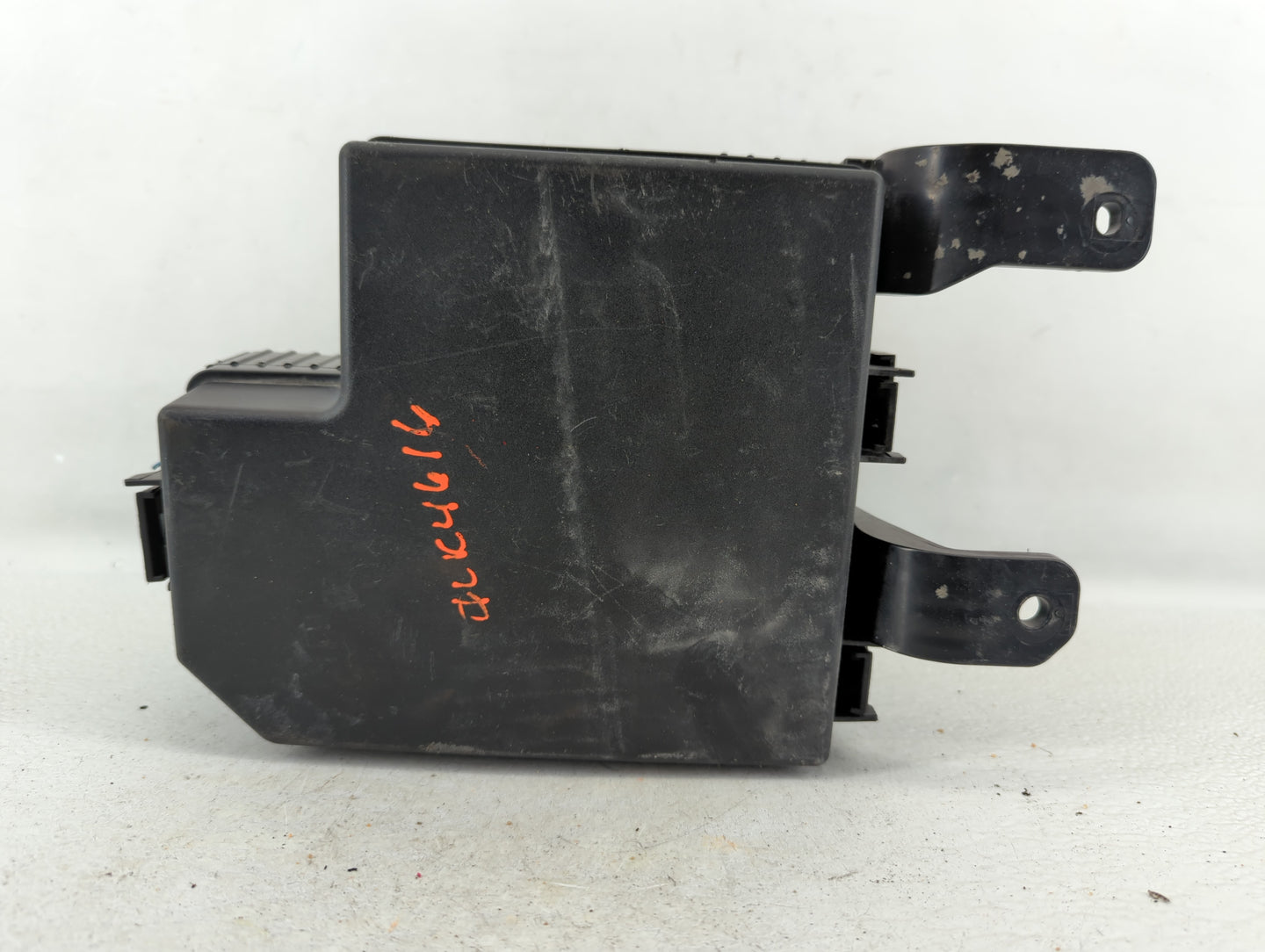 2011-2013 Kia Sorento Fusebox Fuse Box Panel Relay Module P/N:91941-2P020 Fits Fits 2011 2012 2013 OEM Used Auto Parts - Oem