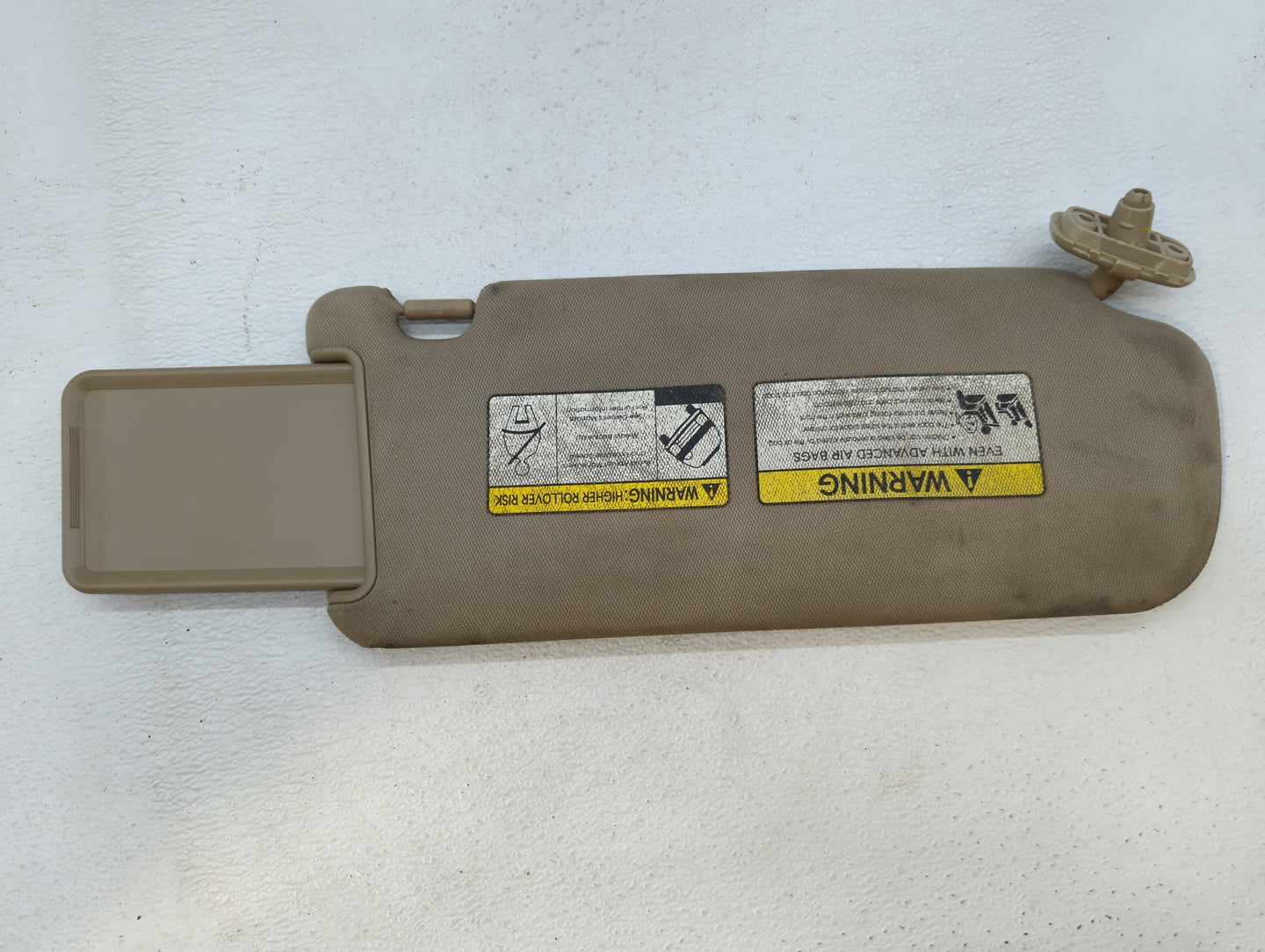2011-2015 Kia Sorento Sun Visor Shade Replacement Driver Left Mirror Fits Fits 2011 2012 2013 2014 2015 OEM Used Auto Parts 