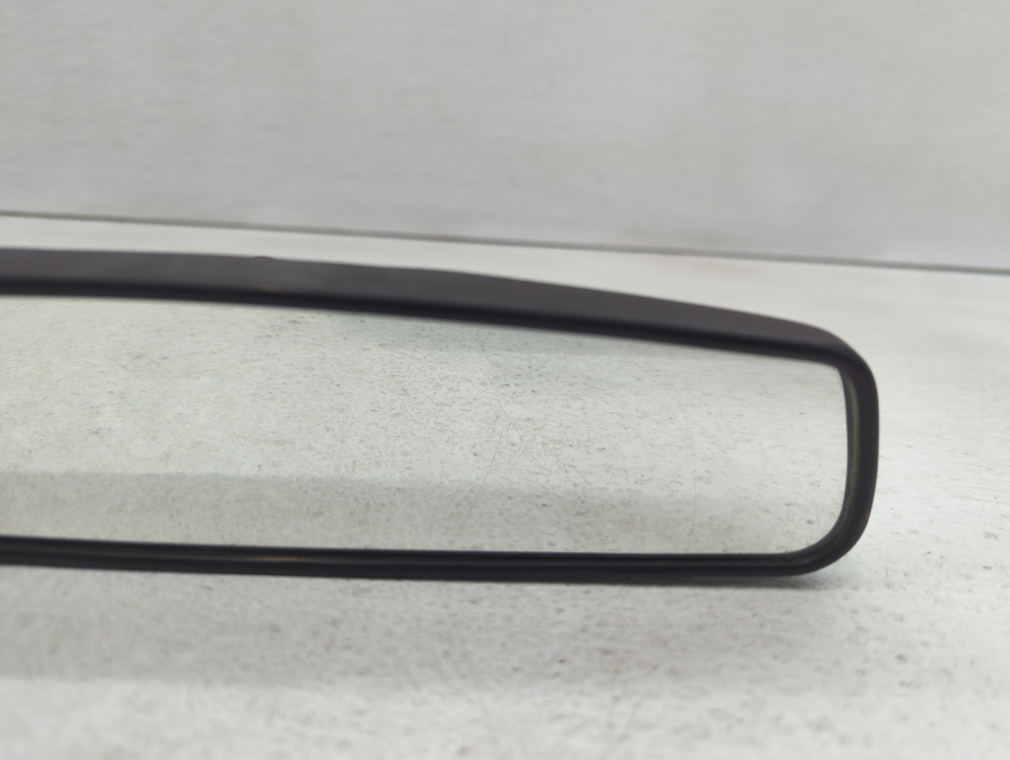 2011-2015 Kia Sorento Interior Rear View Mirror Replacement OEM P/N:E8011083 Fits OEM Used Auto Parts - Oemusedautoparts1.co