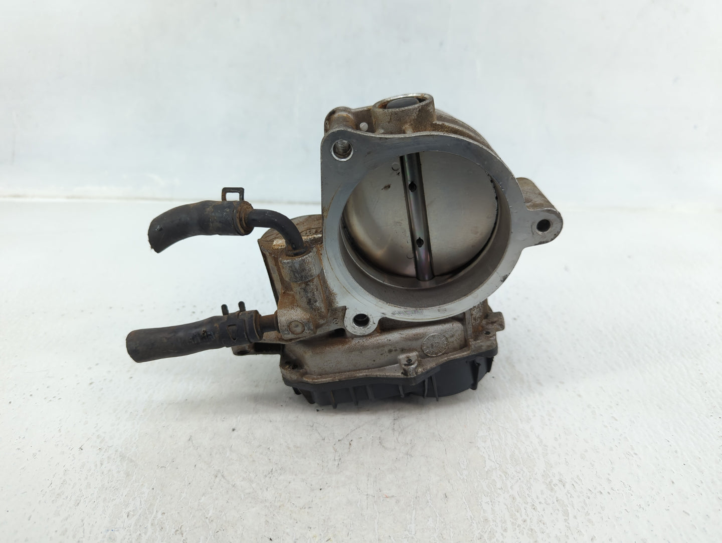 2011-2013 Kia Sorento Throttle Body P/N:35100-3C700 28099075 Fits Fits 2010 2011 2012 2013 2014 OEM Used Auto Parts - Oemuse