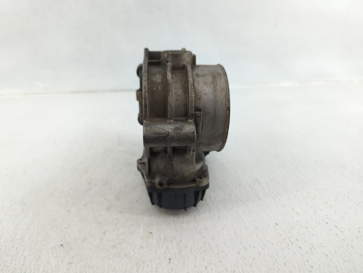 2011-2013 Kia Sorento Throttle Body P/N:35100-3C700 28099075 Fits Fits 2010 2011 2012 2013 2014 OEM Used Auto Parts - Oemuse