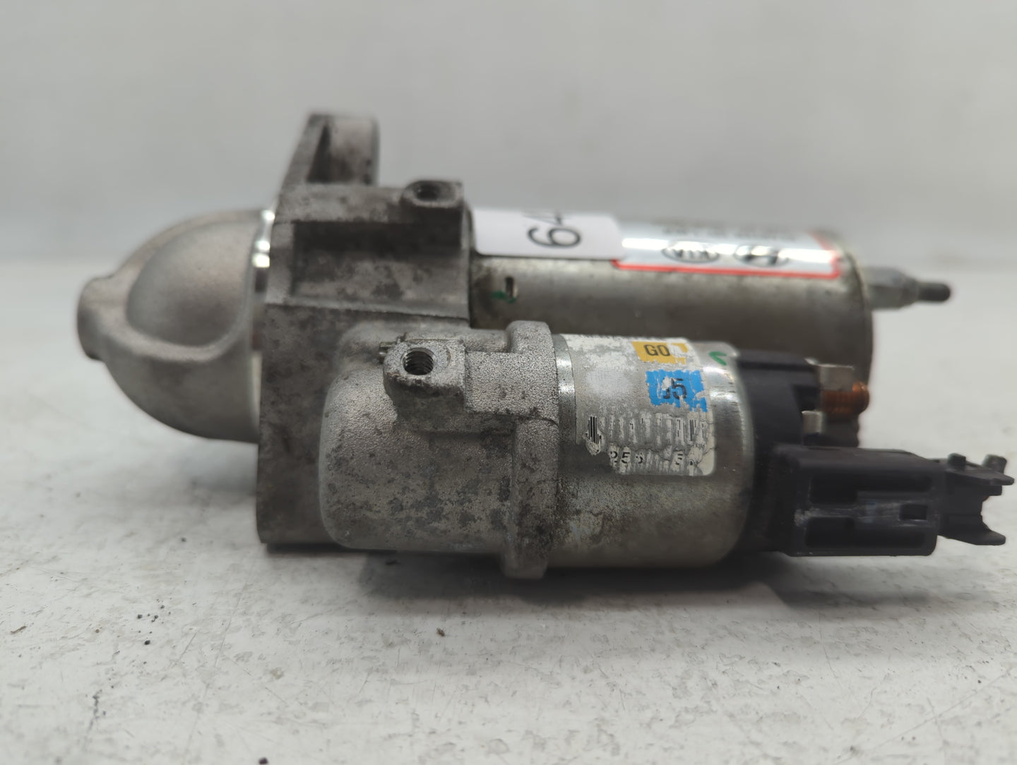 2011-2013 Kia Sorento Car Starter Motor Solenoid OEM P/N:8000465 36100-3C150 Fits Fits 2009 2010 2011 2012 2013 OEM Used Aut