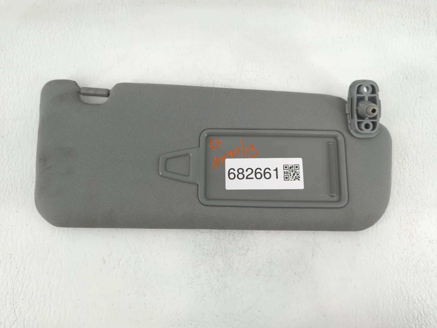 2011-2015 Kia Sorento Sun Visor Shade Replacement Passenger Right Mirror Fits Fits 2011 2012 2013 2014 2015 OEM Used Auto Pa