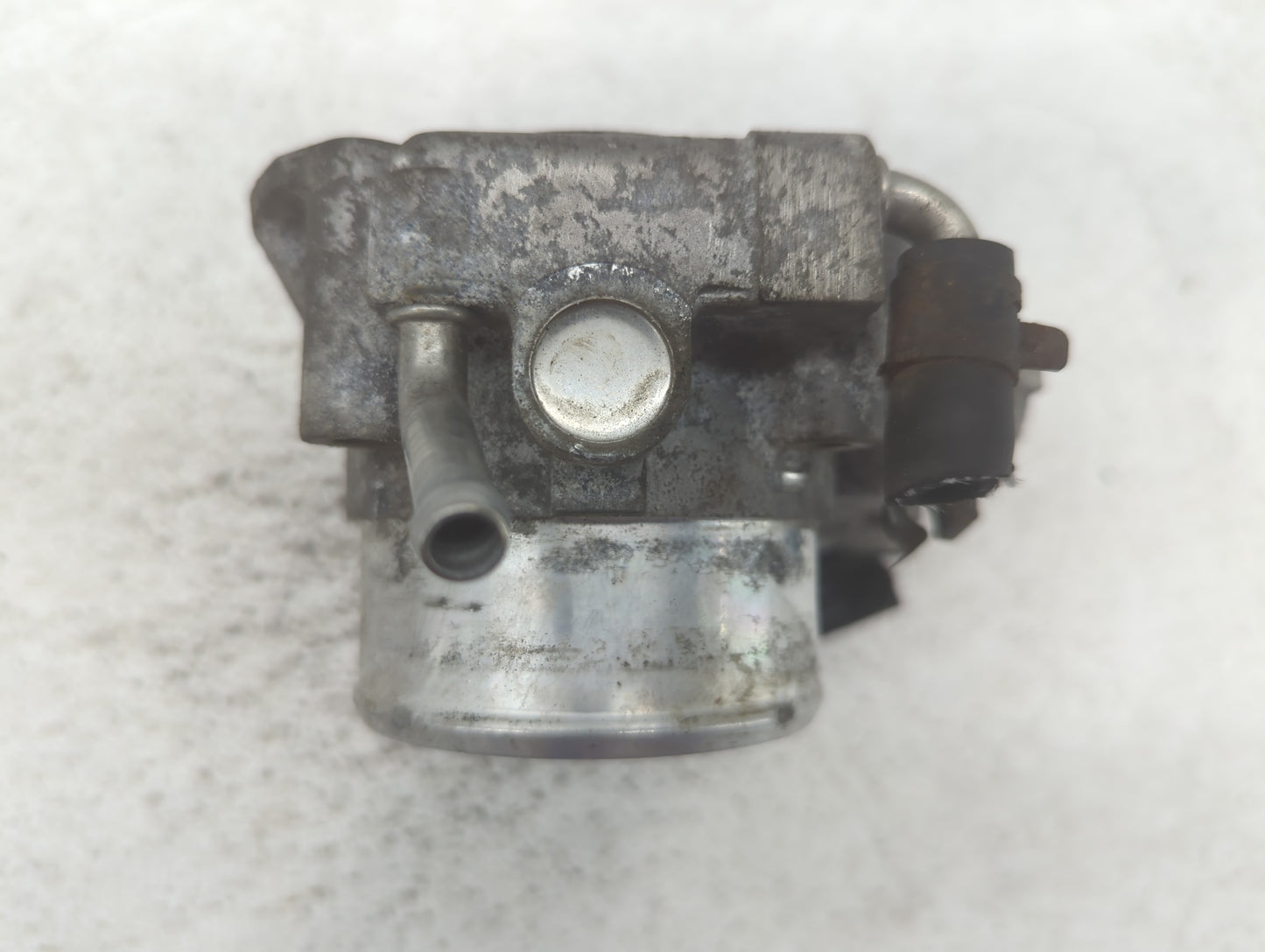2012-2015 Kia Sorento Throttle Body P/N:90 4501 0001 35100-2G700 Fits Fits 2011 2012 2013 2014 2015 2016 OEM Used Auto Parts