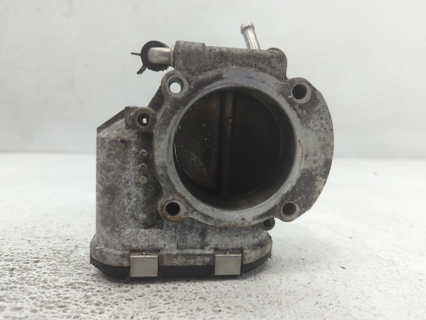 2012-2015 Kia Sorento Throttle Body P/N:90 4501 0001 35100-2G700 Fits Fits 2011 2012 2013 2014 2015 2016 OEM Used Auto Parts
