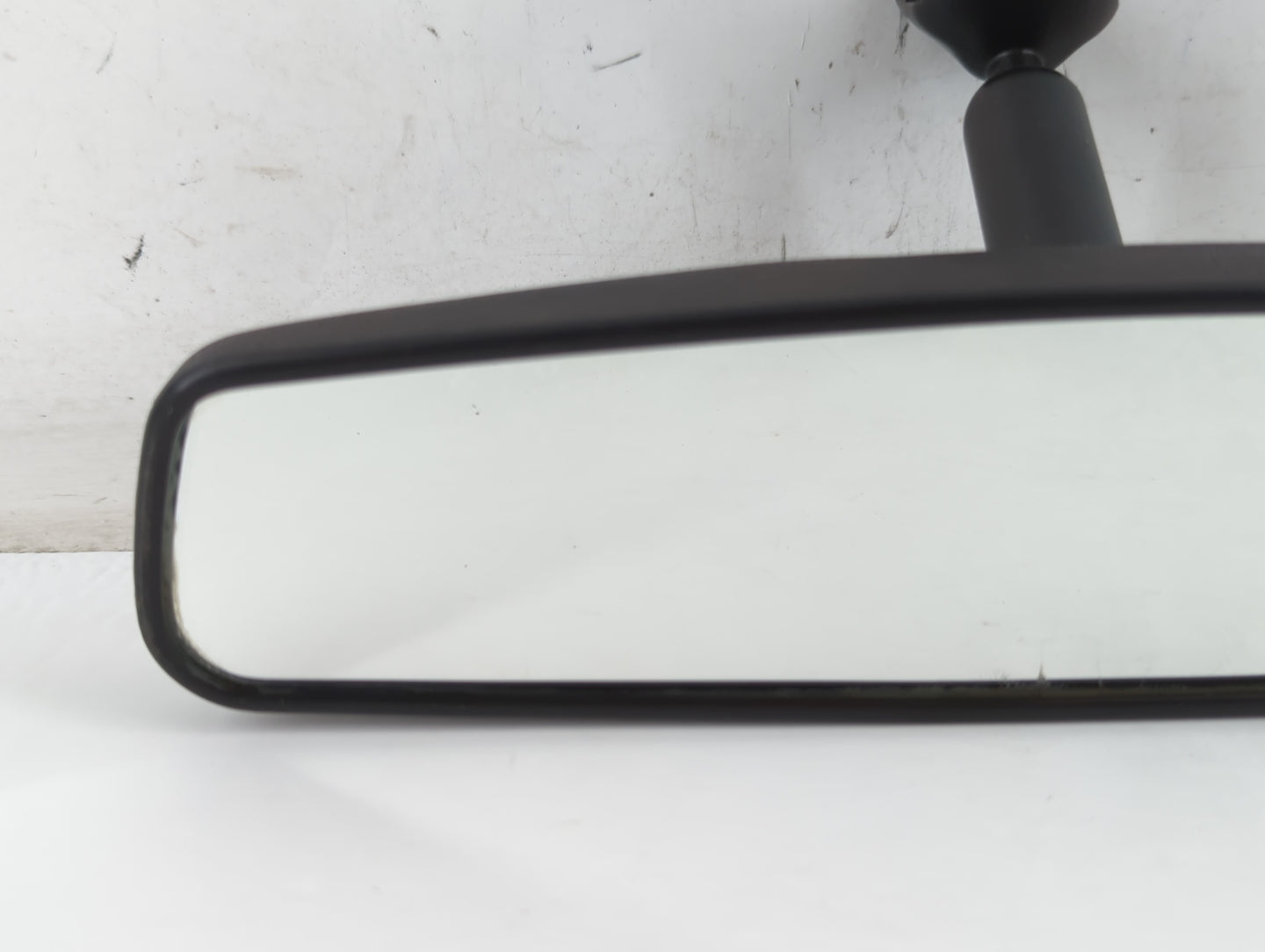 2011-2015 Kia Sorento Interior Rear View Mirror Replacement OEM P/N:E8011083 Fits OEM Used Auto Parts - Oemusedautoparts1.co