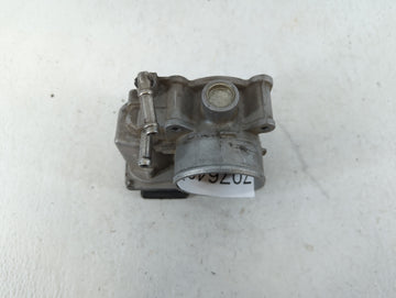 2011-2013 Kia Sorento Throttle Body P/N:22030-37010 Fits Fits 2010 2011 2012 2013 2014 OEM Used Auto Parts