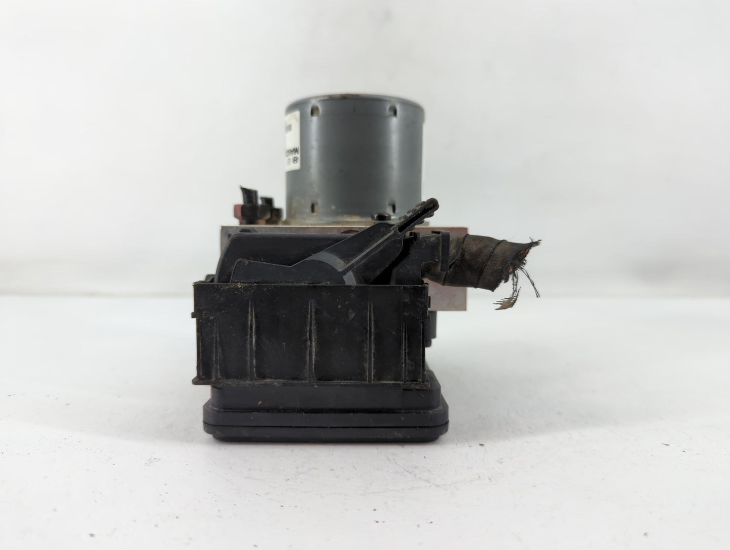 2013 Kia Sorento ABS Pump Control Module Replacement P/N:58910-1U860 Fits OEM Used Auto Parts - Oemusedautoparts1.com