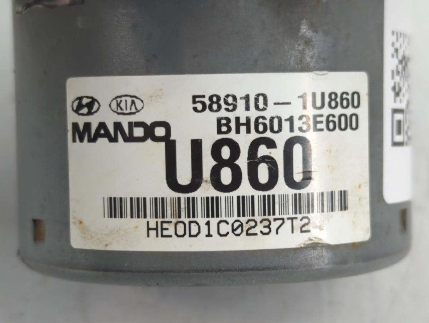 2013 Kia Sorento ABS Pump Control Module Replacement P/N:58910-1U860 Fits OEM Used Auto Parts - Oemusedautoparts1.com