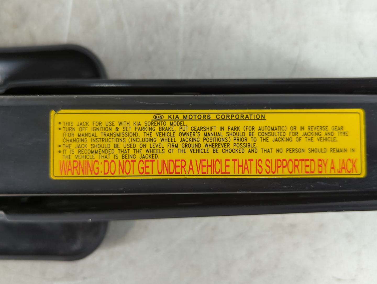 2013 Kia Sorento Spare Scissor Car Jack - Oemusedautoparts1.com