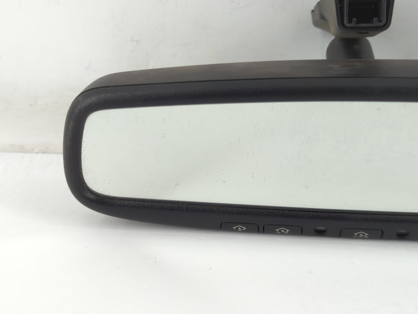 2011-2020 Kia Sorento Interior Rear View Mirror Replacement OEM P/N:E11026006 Fits OEM Used Auto Parts - Oemusedautoparts1.c