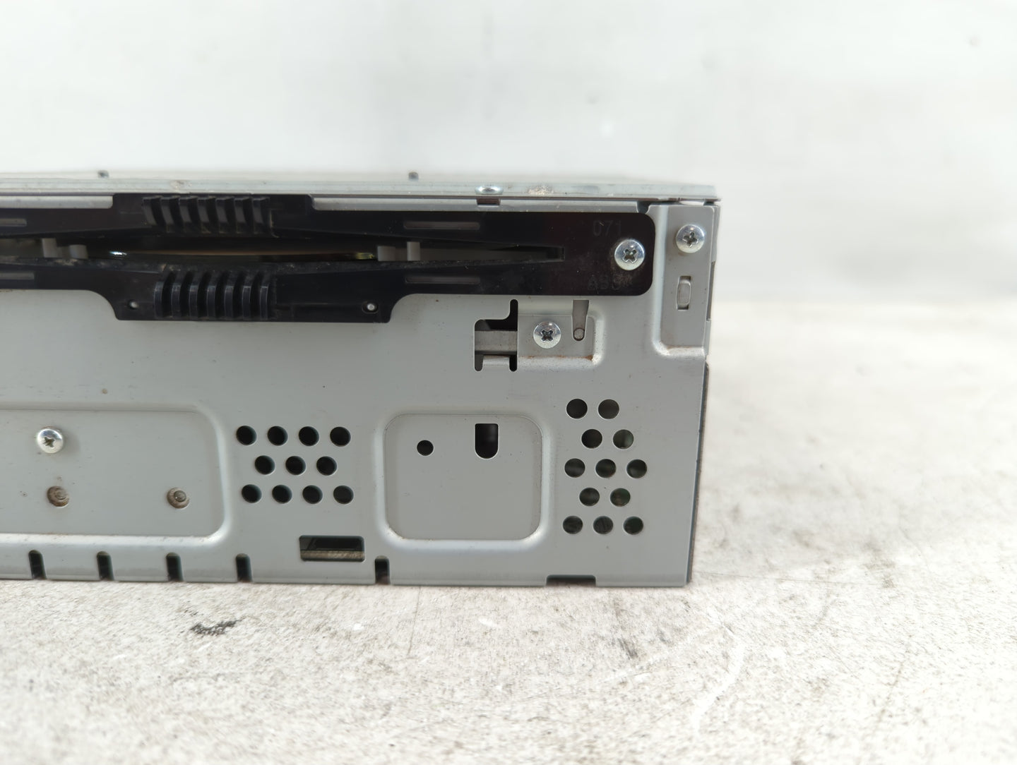 2012-2013 Kia Soul Radio AM FM Cd Player Receiver Replacement Fits Fits 2012 2013 OEM Used Auto Parts - Oemusedautoparts1.co
