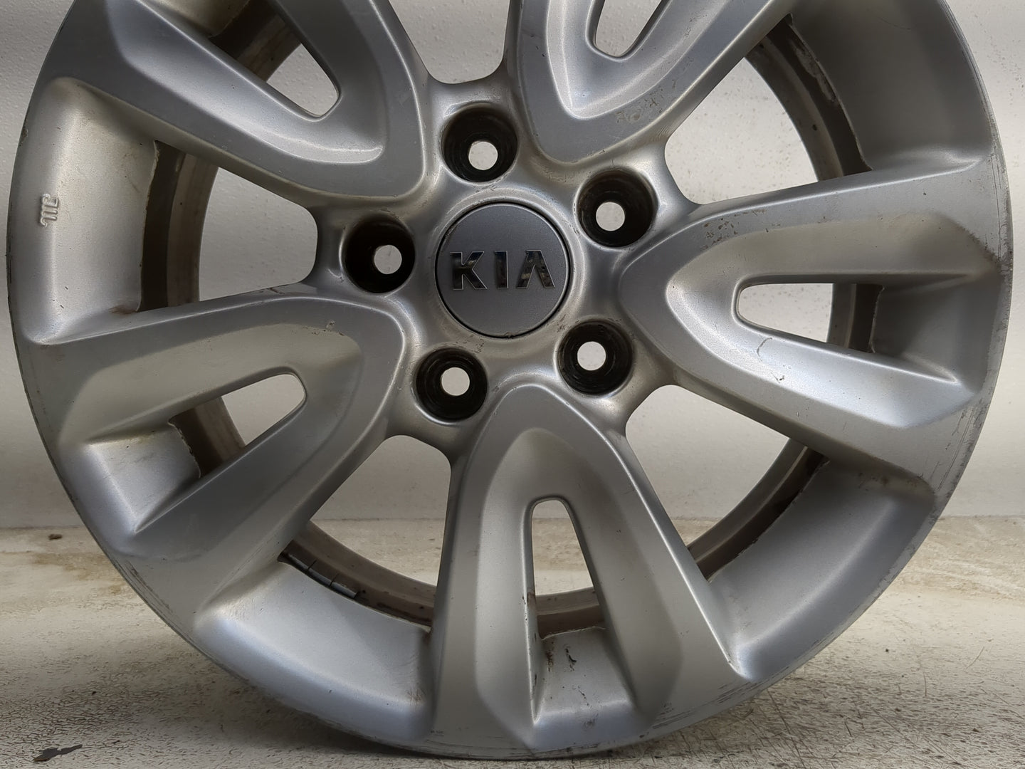 2012-2013 Kia Soul Oem Wheel Rim - Oemusedautoparts1.com