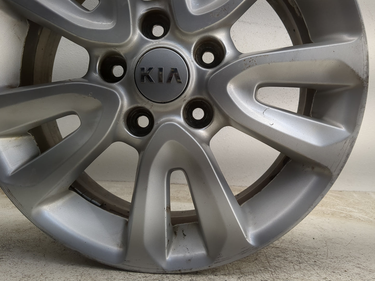 2012-2013 Kia Soul Oem Wheel Rim - Oemusedautoparts1.com