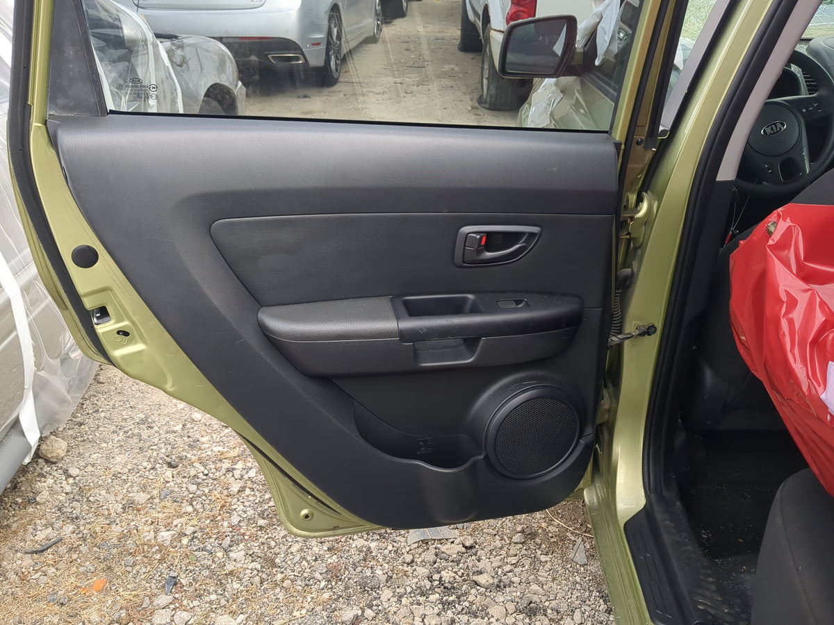 2010-2013 Kia Soul Driver Rear Door Oem 1217387 - Oemusedautoparts1.com