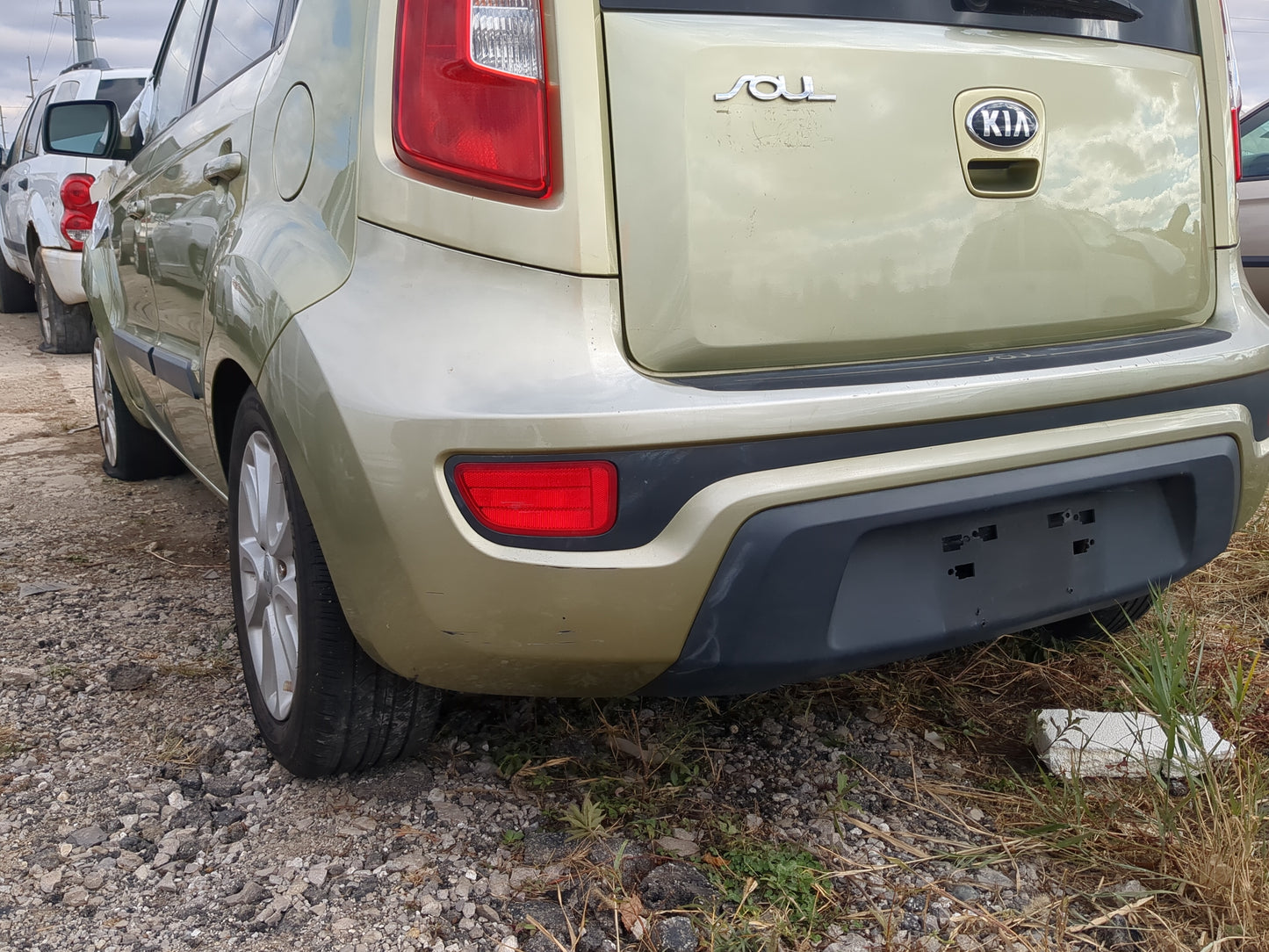 2012-2013 Kia Soul Rear Bumper Assembly Oem - Oemusedautoparts1.com