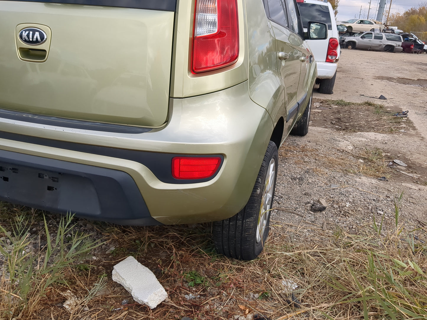 2012-2013 Kia Soul Rear Bumper Assembly Oem - Oemusedautoparts1.com
