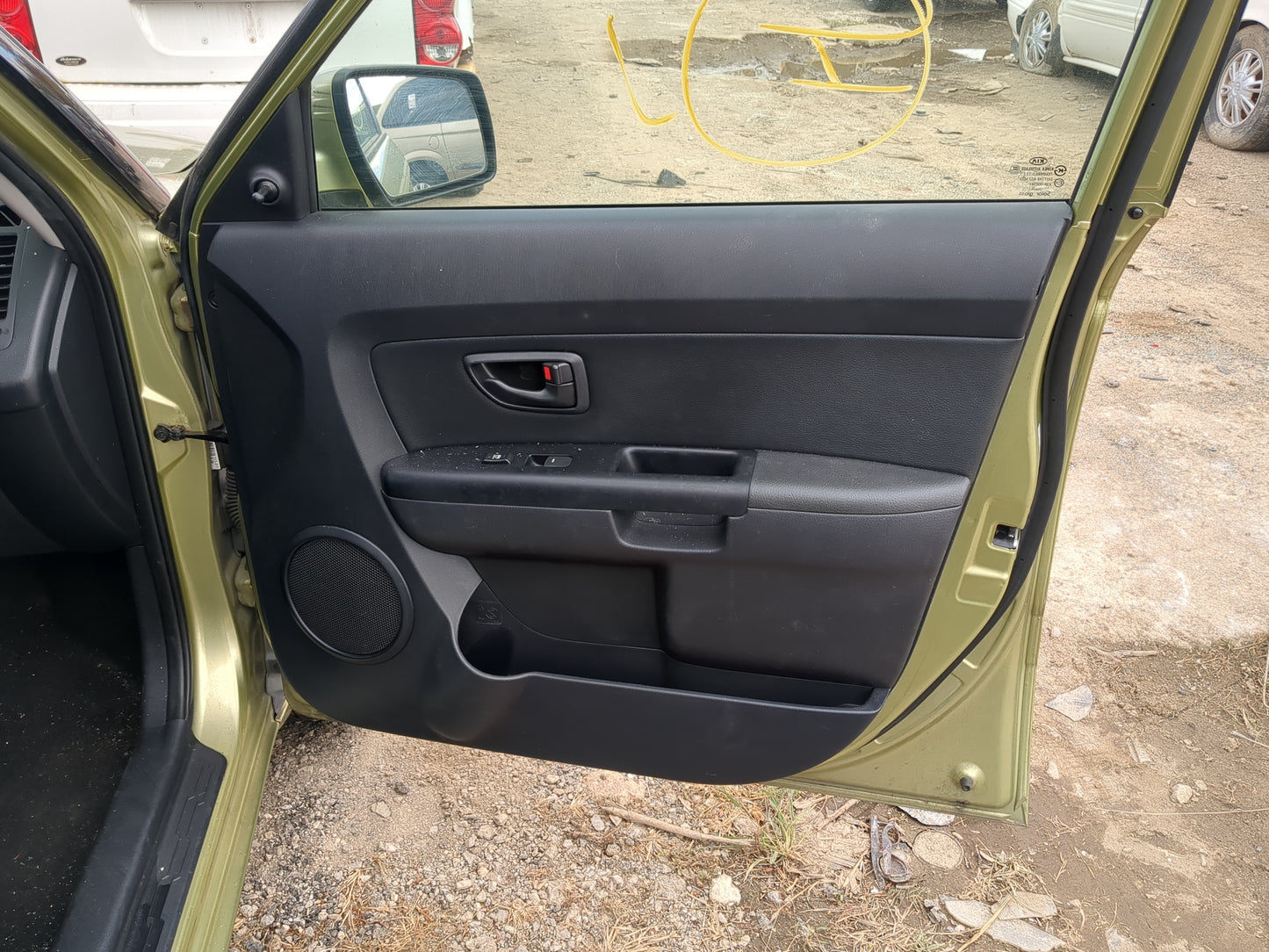 2013 Kia Soul Front Right Passenger Interior Door Panel Trim - Oemusedautoparts1.com