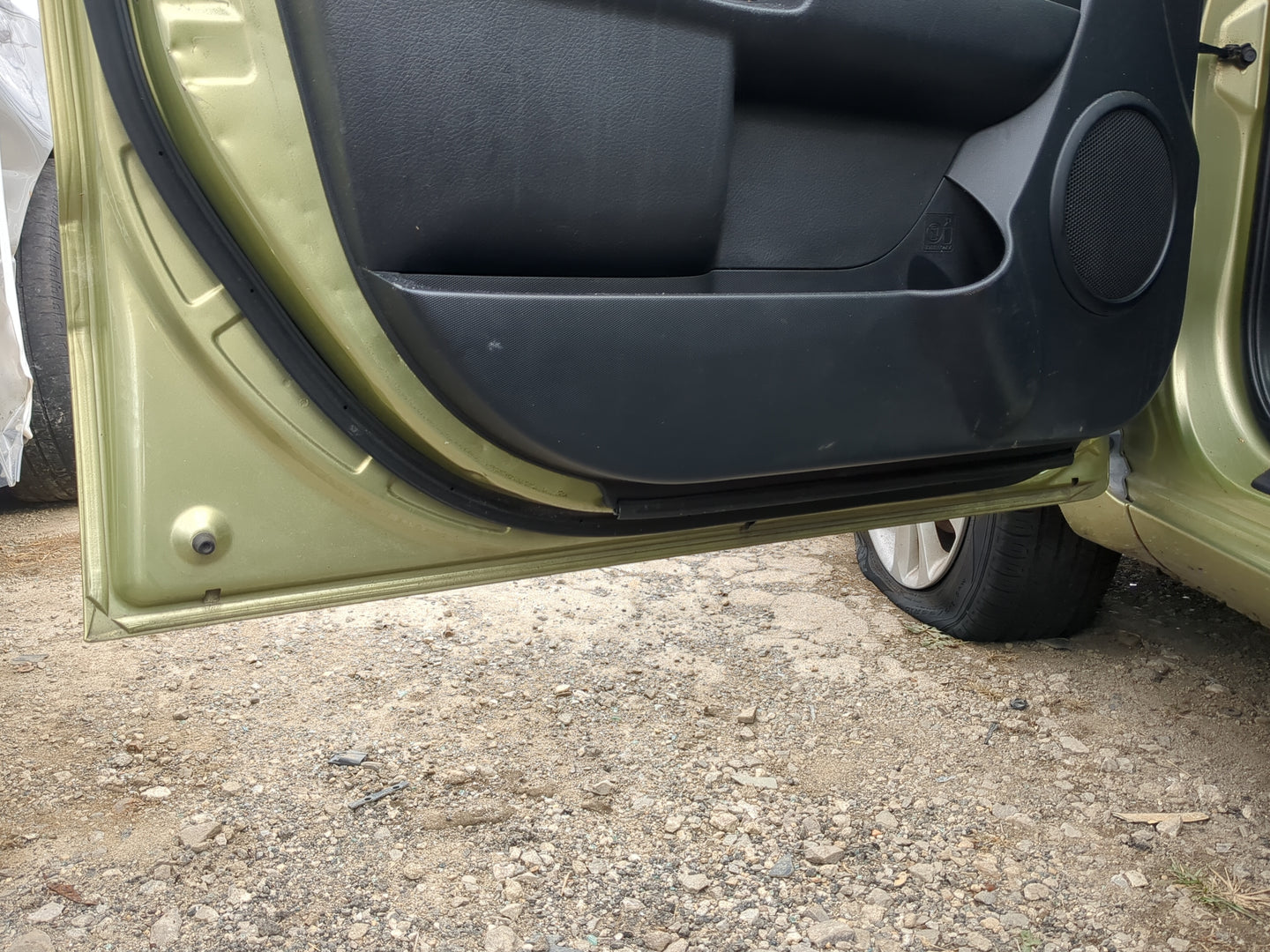 2010-2013 Kia Soul Driver Front Door Oem - Oemusedautoparts1.com