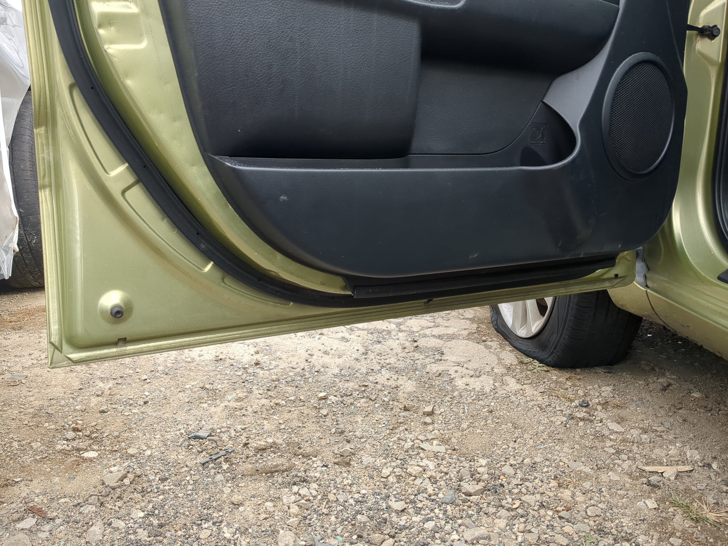 2010-2013 Kia Soul Driver Front Door Oem - Oemusedautoparts1.com