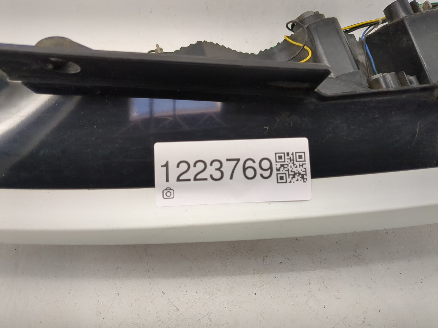 2012-2013 Kia Soul Tail Light Assembly Driver Left OEM P/N:92401-2K5L Fits Fits 2012 2013 OEM Used Auto Parts - Oemusedautop