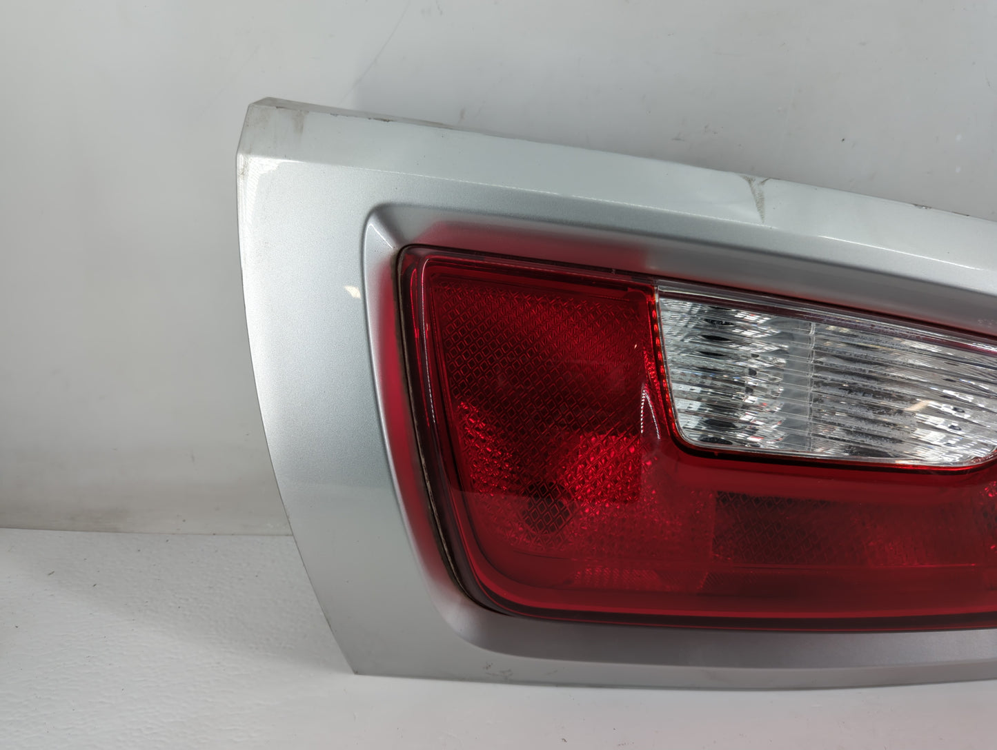 2012-2013 Kia Soul Tail Light Assembly Passenger Right OEM P/N:92402-2K5 Fits Fits 2012 2013 OEM Used Auto Parts - Oemusedau