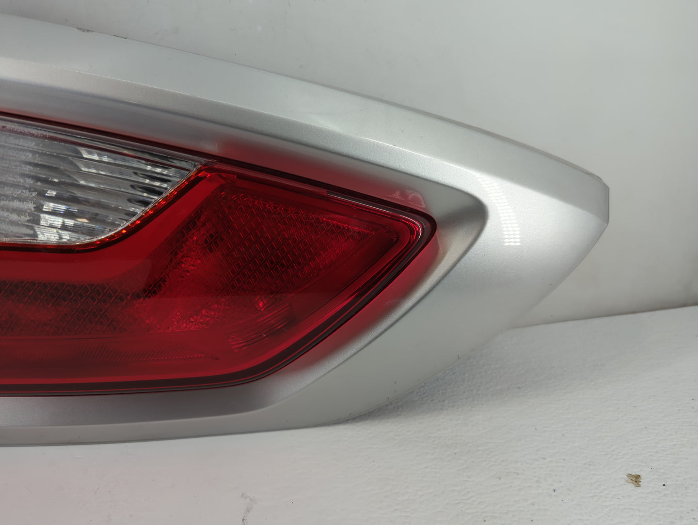 2012-2013 Kia Soul Tail Light Assembly Passenger Right OEM P/N:92402-2K5 Fits Fits 2012 2013 OEM Used Auto Parts - Oemusedau